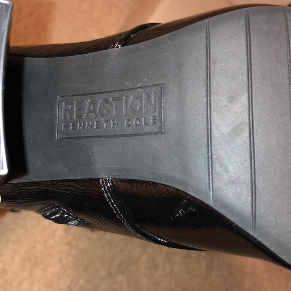 Reaction Kenneth Cole Lace-Up Booties - Picture 11 of 12